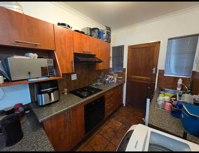 2 BEDROOM TOWNHOUSE TO LET IN VAALPARK